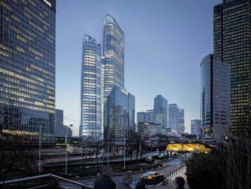 拉德芳斯(La défense)中心商务区The link